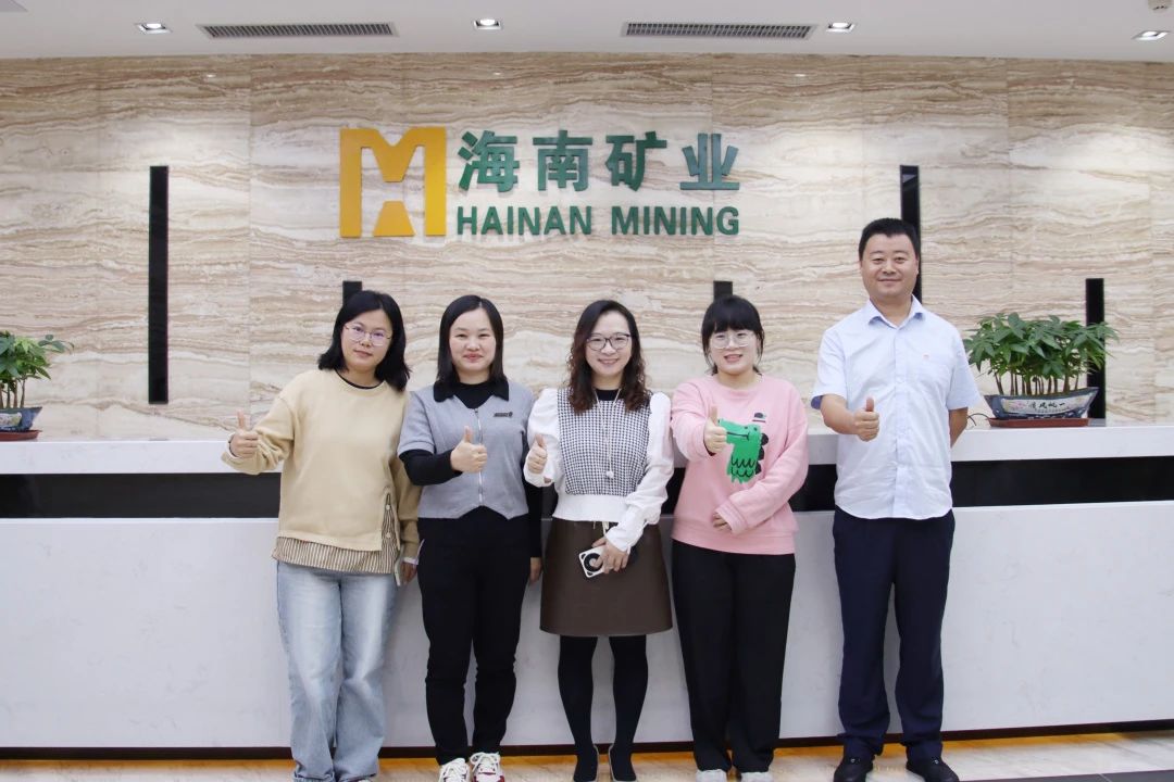 致敬“她”力量 海南礦業(yè)開展“國際婦女節(jié)”系列活動1_20240309154033.jpg